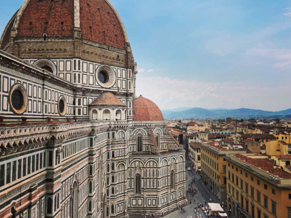 europa reisen - Panoramablick auf den Dom in Florenz.